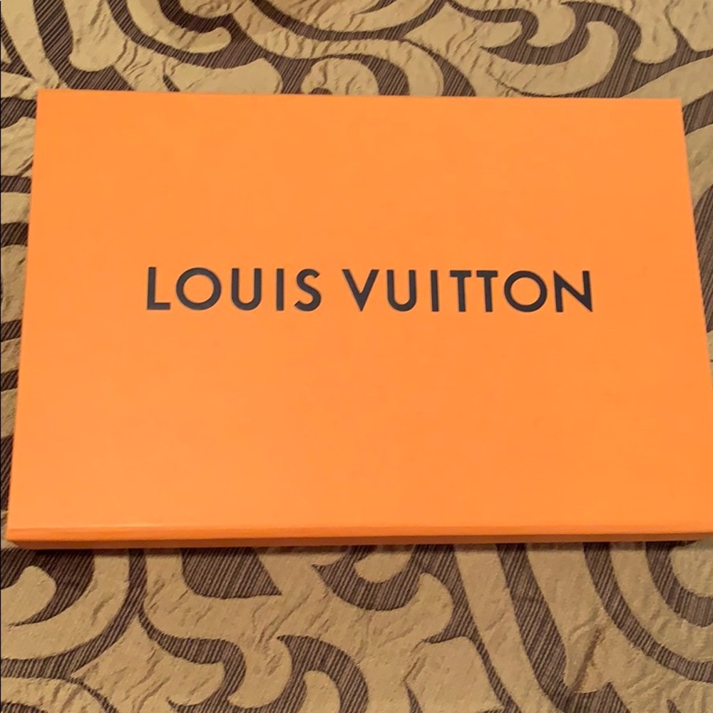 Louis gift box medium size